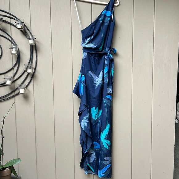 Halston Heritage Dresses & Skirts - NWT halston heritage floral one shoulder ruffle gown